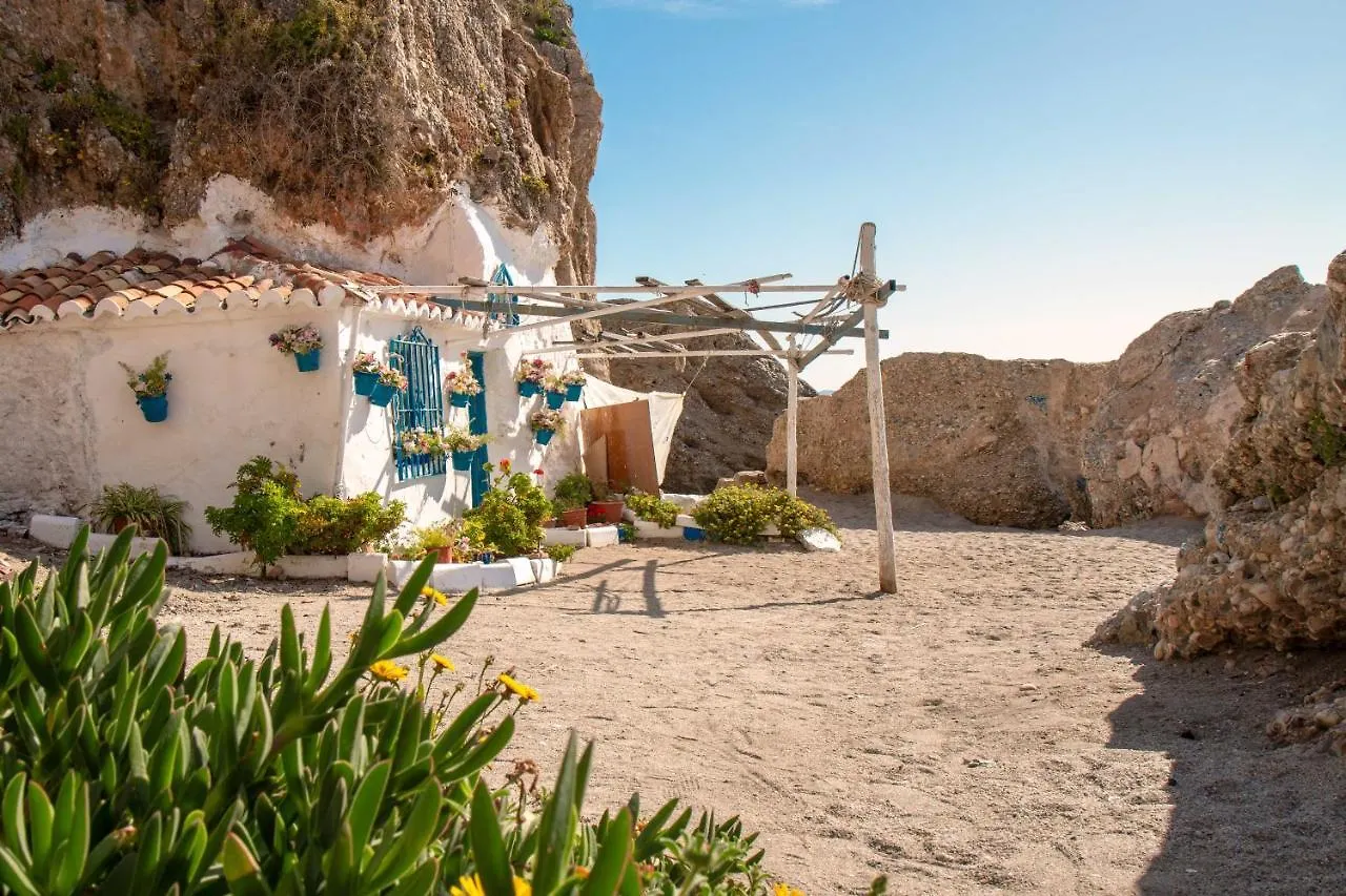 Apartamento en Edificio Torresol, 1ª linea de playa en Nerja